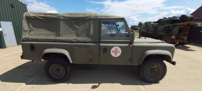 Military Vehicle Driving 04